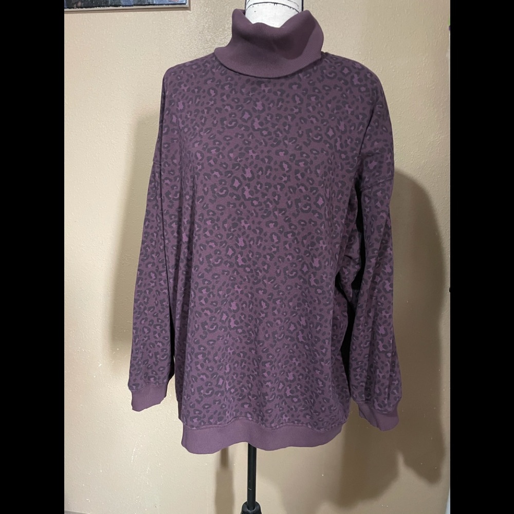 American Eagle top